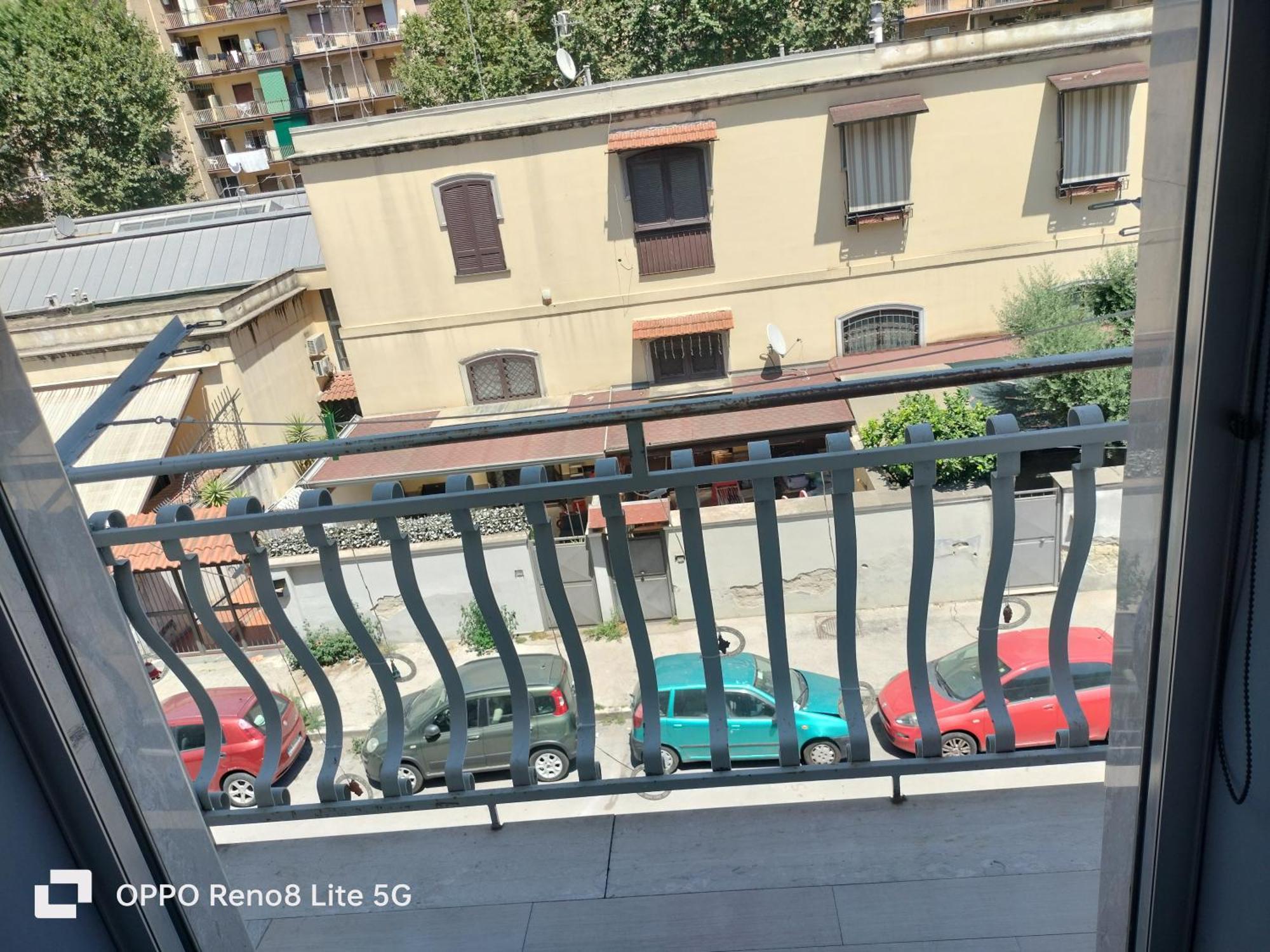La Vie Est Belle Apartment *